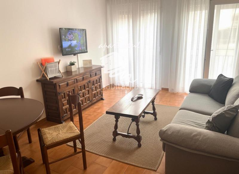 Foto c11ff33b-09b8-4b2d-b511-c36e40e9f52e. Piso gran reserva oportunidad apartamento con licencia turística, piscina y jardines en Empuriabrava