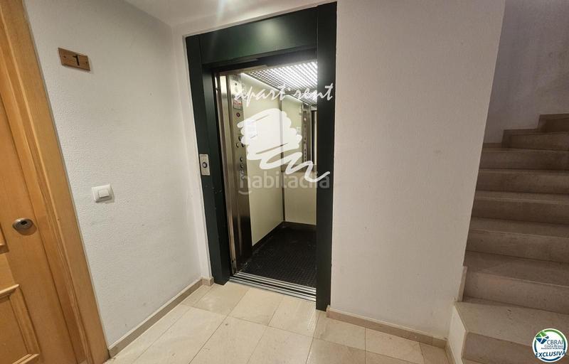 Foto 420beb73-df84-425e-a723-c772151a76e8. Appartamento con riscaldamento parcheggio terrazza in Empuriabrava