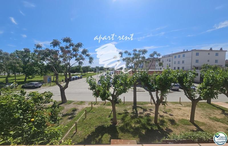 Foto 56ee30d1-5522-421e-bd06-bb373a0a9c17. Appartamento con riscaldamento parcheggio terrazza in Empuriabrava