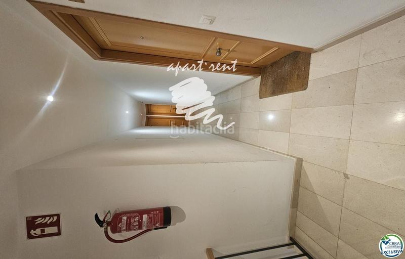 Foto 84774535-985b-4316-ba05-3b8bc2d9fe54. Appartamento con riscaldamento parcheggio terrazza in Empuriabrava