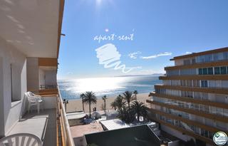 Appartement  De la platja. Santa margarida apartamento en primera línea de mar con licencia