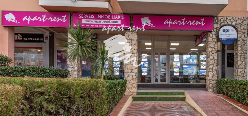 Foto 507ca2fa-3a0f-49a9-967a-de4e4da223bf. Appartamento con parcheggio in Salatar Roses