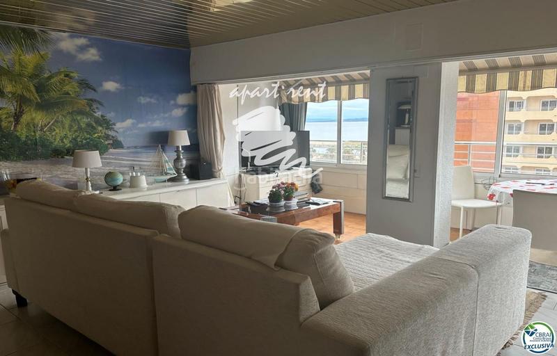 Foto e8022d02-f562-47d7-87b6-ab67296e8ded. Appartamento con piscina in Santa Margarida Roses