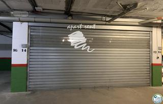 Autoparkplatz  Gran reserva. Gran reserva garaje doble en el centro de empuriabrava