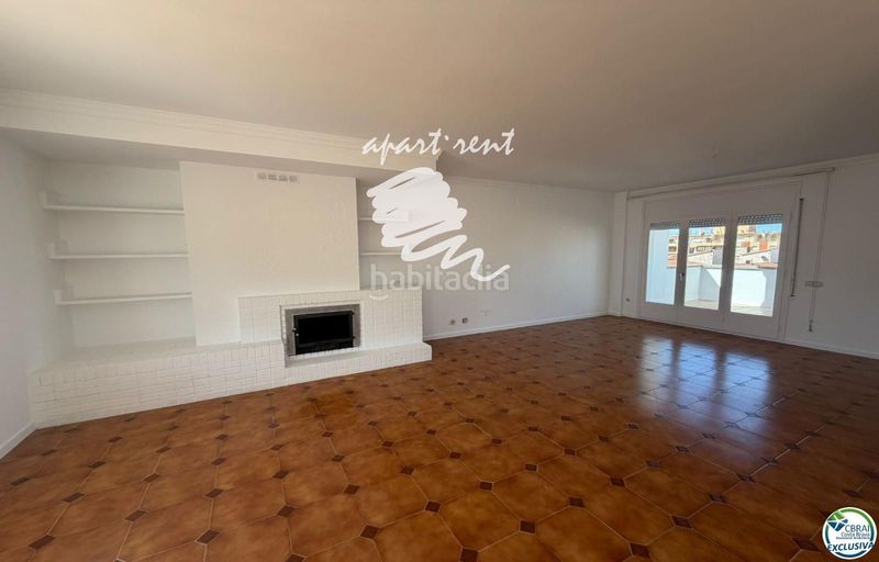 Foto 51a62200-8eba-46ed-b600-531895ecfaaf. Piso Centre ático en el centro en Centre Roses