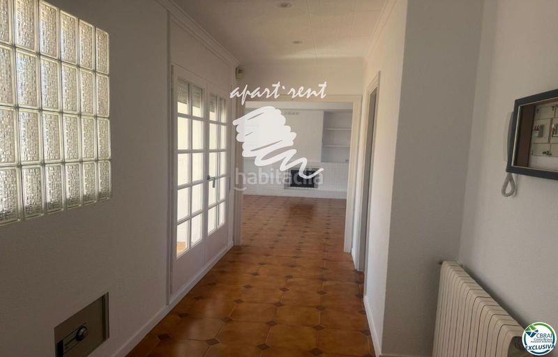 Foto 5e94fa08-40f6-4744-8b7e-77a3565f45a1. Piso Centre ático en el centro en Centre Roses