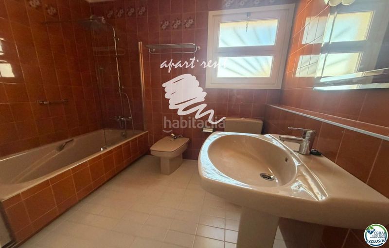 Foto 883d5433-87db-412e-aed1-1824e1dc2617. Piso Centre ático en el centro en Centre Roses