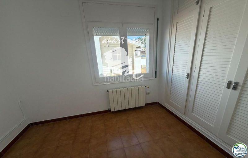 Foto 8ece62ab-4250-48ca-9f0f-d143b7dc694d. Piso Centre ático en el centro en Centre Roses