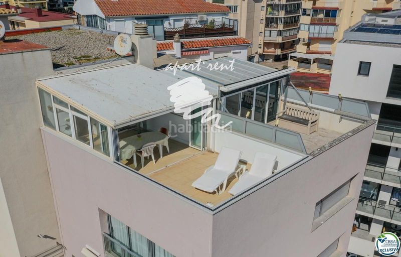 Foto bb59efd8-e025-48a4-bf0d-ff6c5f1eb95b. Piso Santa Margarida piso luminoso con terraza y vistas al mar en Roses