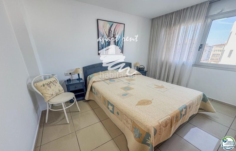 Foto ce18a7b9-c9e8-4aec-ace4-bac791aa74da. Piso Santa Margarida piso luminoso con terraza y vistas al mar en Roses