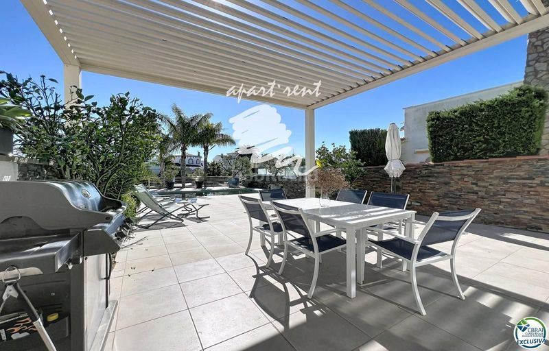 Foto 14d4f692-8103-425c-a724-254700c3845b. Casa amb calefacció aparcament piscina a Tordera - Fluvià - Llobregat Empuriabrava