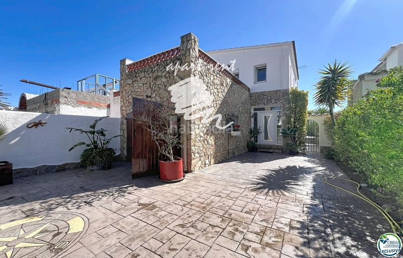 Foto 1898af07-3988-41bf-9d7d-9cab6a7a5061. Casa amb calefacció aparcament piscina a Tordera - Fluvià - Llobregat Empuriabrava