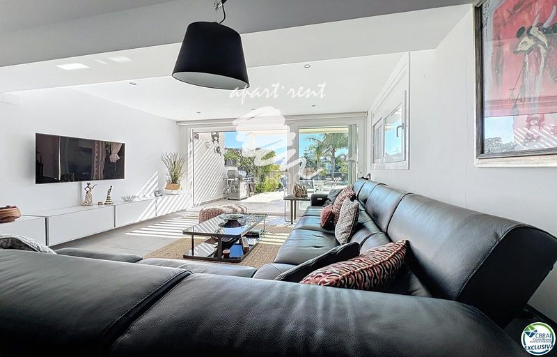 Foto 4653d6ed-819e-4a36-b2c1-19f368a523d2. Casa amb calefacció aparcament piscina a Tordera - Fluvià - Llobregat Empuriabrava