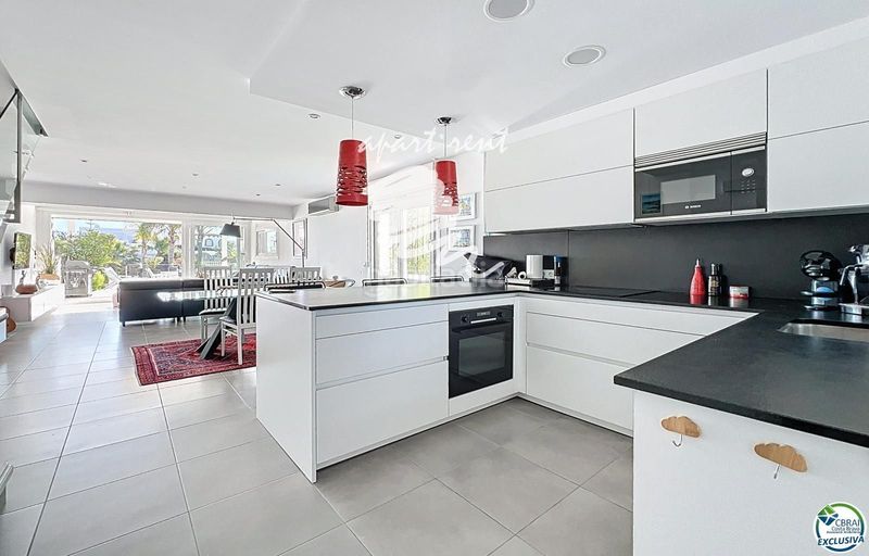 Foto 8933f368-54f2-4620-9ce8-6e7c61efdc4b. Casa amb calefacció aparcament piscina a Tordera - Fluvià - Llobregat Empuriabrava