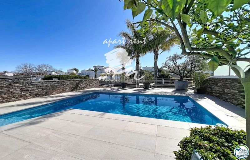 Foto f392647e-38f1-4b67-8780-9821713dcfda. Casa amb calefacció aparcament piscina a Tordera - Fluvià - Llobregat Empuriabrava