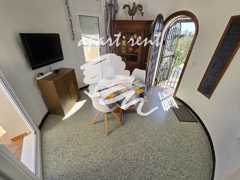 Foto 592e6f1a-8ffc-4aff-b840-a1f5cd7b9441. Casa amb aparcament piscina a Peni Empuriabrava