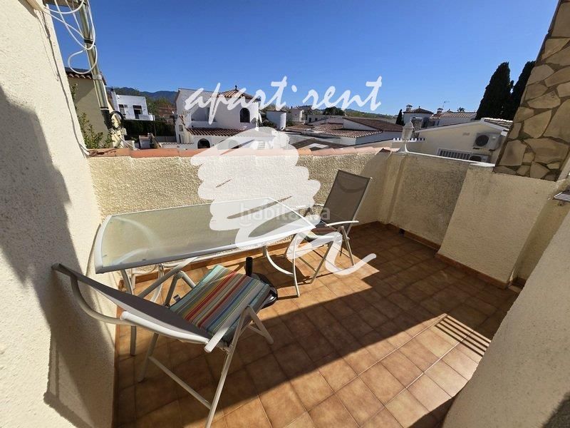 Foto 94bd3c3f-a030-42be-96da-fbf14286d0ae. Casa amb aparcament piscina a Peni Empuriabrava