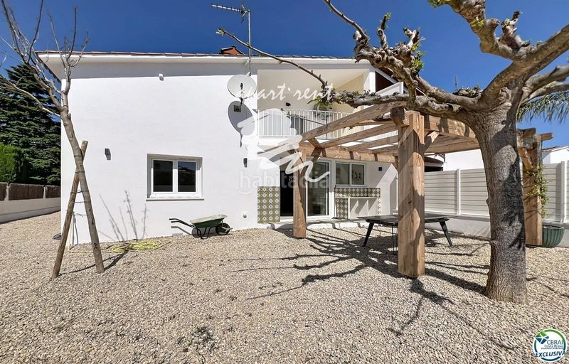 Foto 4ad4716d-a269-4d71-a78d-bc773291bcc1. Casa amb calefacció aparcament a Peni Empuriabrava