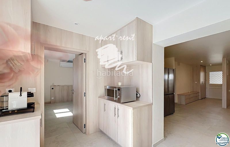 Foto 987f8897-a161-499e-8ffb-978590355418. Casa amb calefacció aparcament a Peni Empuriabrava