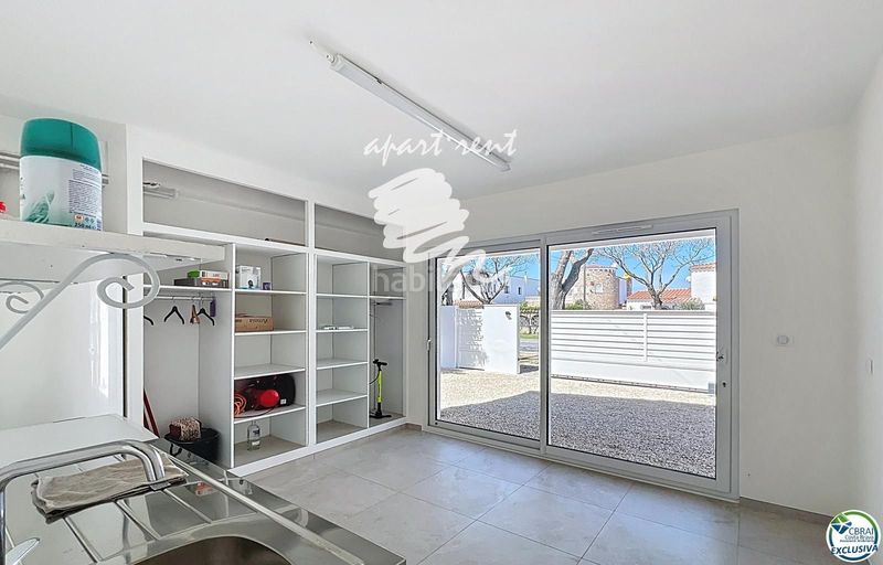 Foto b36ca39b-eaa9-4a2e-8524-94073e478f3a. Casa amb calefacció aparcament a Peni Empuriabrava