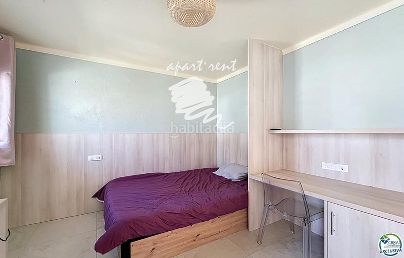 Foto bcd0e09f-c4e3-4388-acb1-71cc3718421f. Casa amb calefacció aparcament a Peni Empuriabrava