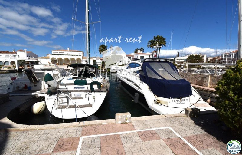Foto cd765c3b-9150-480b-aad9-105b2d8df960. Casa amb calefacció aparcament piscina a Salins - Cavall de Mar Empuriabrava