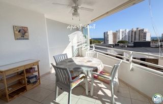 Pis  Calderón de la barca. Salatà roses apartamento con vistas al mar y terraza