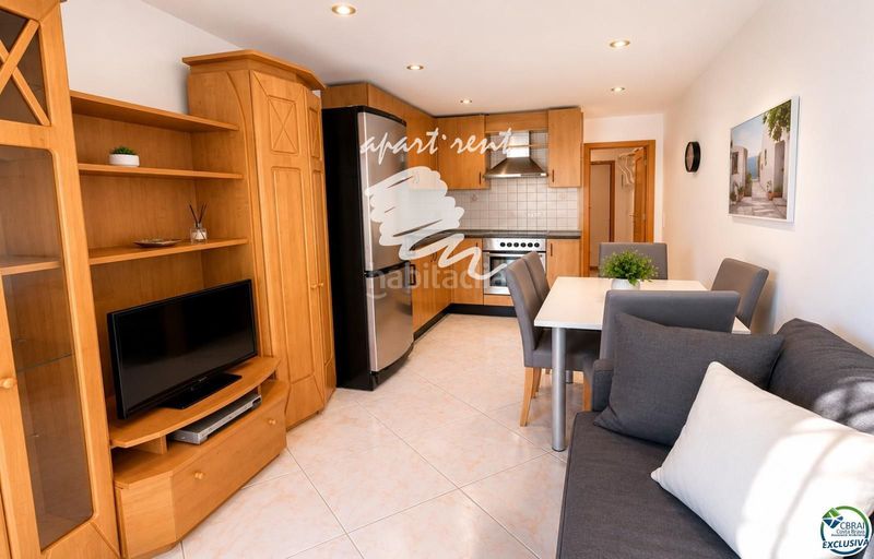 Foto 77a3be8c-ea79-42d4-b6d5-6b87f6d41e5c. Pis a Santa Margarida Roses