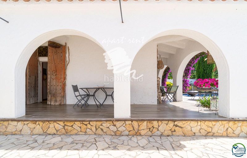 Foto 0ea9b69f-e473-4b0f-8e5e-c89a1e03fd53. Casa amb calefacció aparcament piscina a Peni Empuriabrava