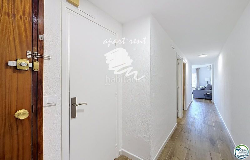 Foto d8d2f0e1-cd75-4954-a8fb-6d08e0a1f268. Pis amb calefacció a Centre Roses