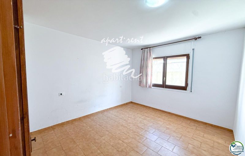 Foto 749b63c3-fef6-410c-a0f5-31cbc4b609d8. Pis a Centre Roses