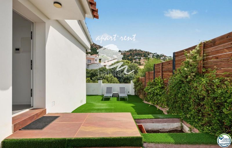 Foto 56909f8f-3a75-4dd5-8851-583bb2f946fd. Casa amb calefacció aparcament piscina a Nord Roses