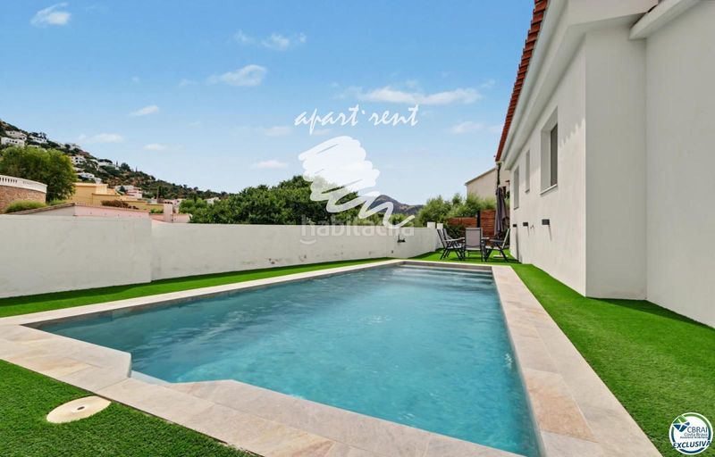 Foto a9716e62-dd8b-41fe-beee-3854c1edc73a. Casa amb calefacció aparcament piscina a Nord Roses