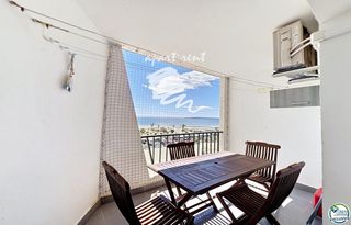 Pis  Delta muga. San luis apartamento reformado con vistas al mar en primera líne