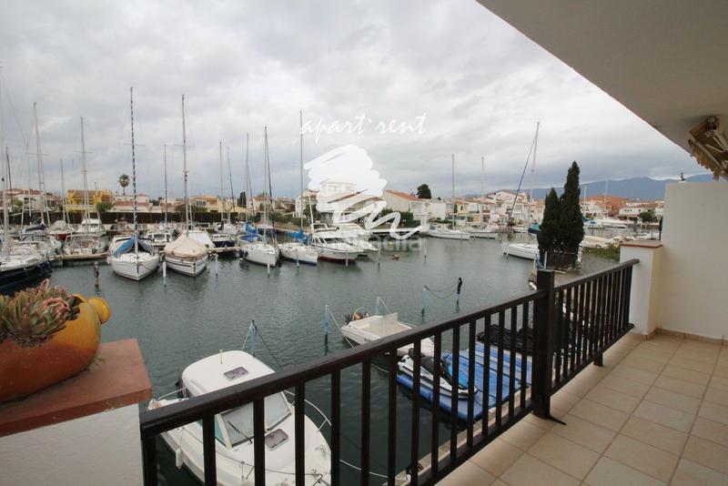 Foto 0601b603-93d7-4516-8bb4-484bc1307999. Casa con parcheggio in Port Grec - Port Moxó Empuriabrava
