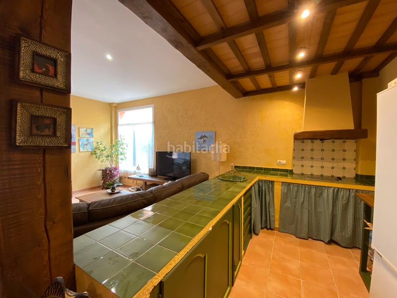 Foto c42dc845-efbc-4d3e-8ad8-f777bb05ff0e. Xalet a carrer ter 9 a Mont-ras