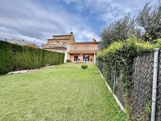 Casa a Piverd-Vila-Seca-Bruguerol. Espaiosa casa amb jardí al centre de palafrugell