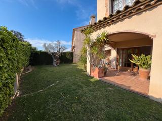 Maison à Carrer de la torre dels moros 57. Casa adosada en palafrugell