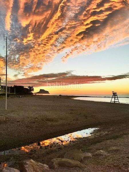 Foto 0fa03450-cd56-4224-b0cc-3069ba211bc8. Alquiler apartamento  en primera línea de mar con piscina y parking junto al paseo marítimo en Altea