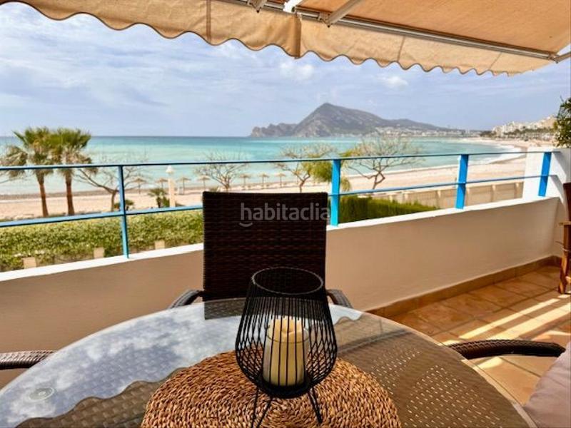 Foto e7379736-5170-4823-af6a-260fbf5d2885. Alquiler apartamento  en primera línea de mar con piscina y parking junto al paseo marítimo en Altea