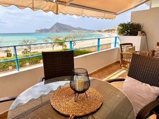 Lloguer Apartament  Clot de mingot. Apartamento en primera línea de mar con piscina y parking junto