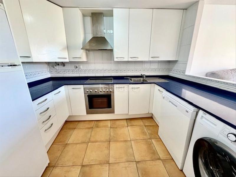 Foto 9292fbc5-f582-4ba2-98ca-0eefc75c0554. Alquiler apartamento  en urbanización en Altea