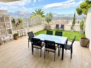 Miete Reihenhaus in L´Albir. Casa adosada duplex en urbanización el albir