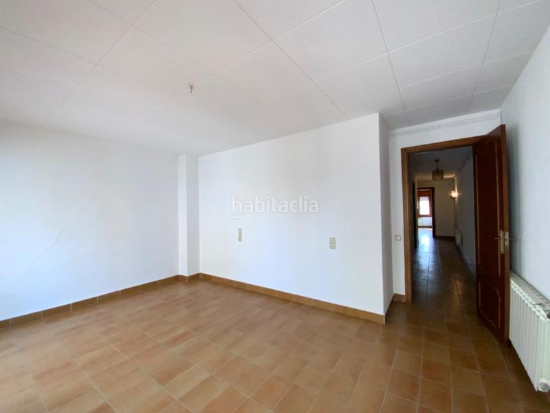 Foto 0c92a331-048a-4360-85fd-a2195b41157e. Casa adosada en el centro con jardín privado de 340 m² en Mataró