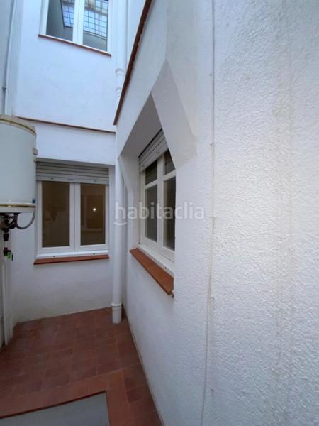 Foto 12b03481-70fa-4739-9e97-d546f1f3045e. Casa adosada en el centro con jardín privado de 340 m² en Mataró