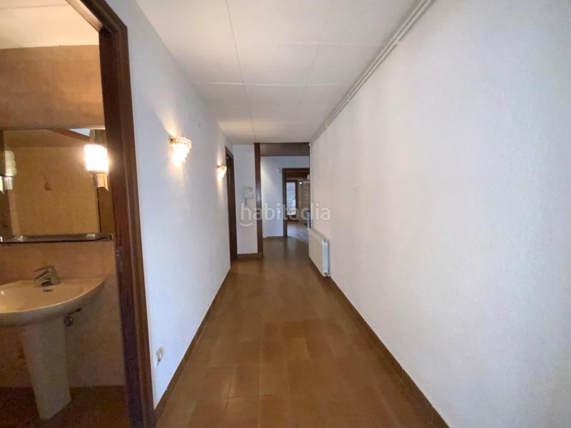 Foto 188be377-fd18-470c-a00e-4f2c56d6b930. Casa adosada en el centro con jardín privado de 340 m² en Mataró