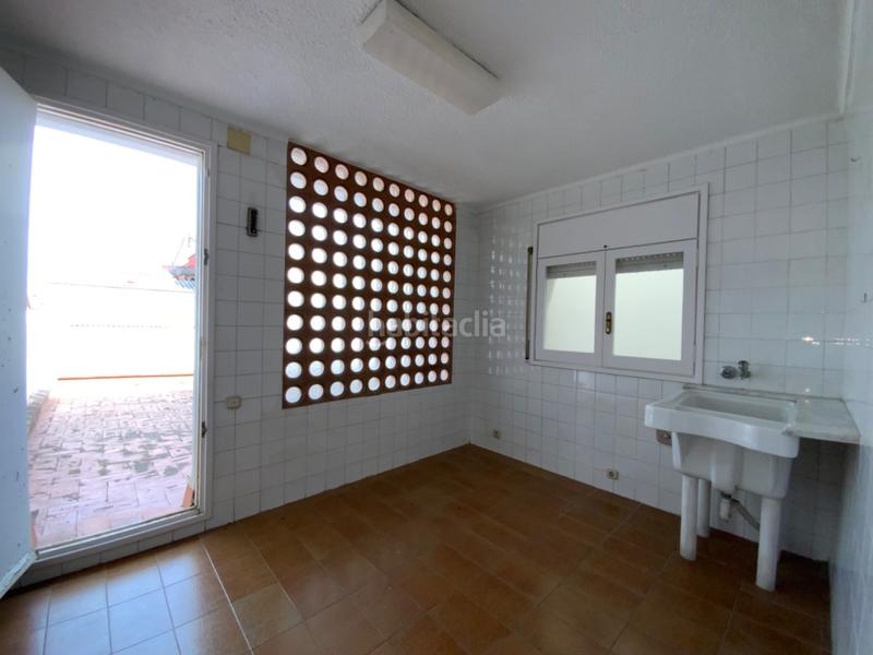 Foto 2f2733b3-95f9-4d97-8d04-2021f470b08e. Casa adosada en el centro con jardín privado de 340 m² en Mataró