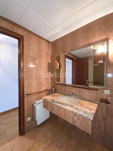 Foto 3696fa83-96ba-4798-9cb4-fff2043592d6. Casa adosada en el centro con jardín privado de 340 m² en Mataró