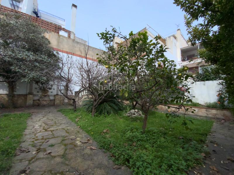 Foto 3c0d5d84-305d-4190-a45f-9be12f7dbaa4. Casa adosada en el centro con jardín privado de 340 m² en Mataró
