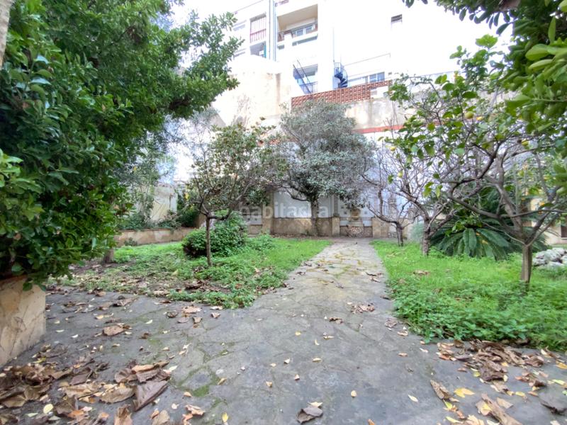 Foto 453320a9-8f66-4aba-9329-db04f27e1b70. Casa adosada en el centro con jardín privado de 340 m² en Mataró